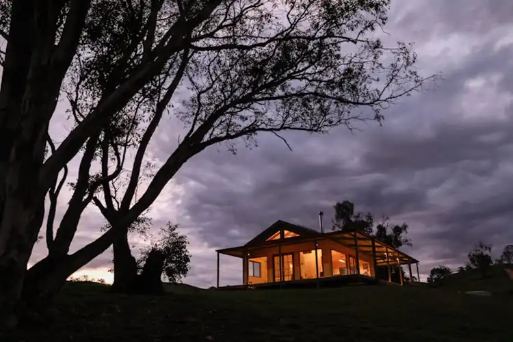Dark Sky Tourism Australia Directory - Kestrel Nest Lodge